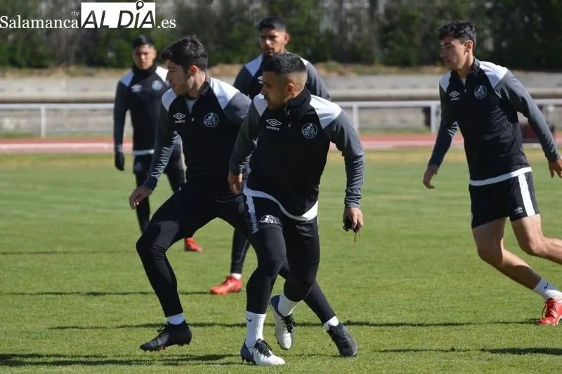 Foto 15 - Mar&iacute;a se pasa al 4-4-2 con un once muy marcado en el entrenamiento del Salamanca UDS