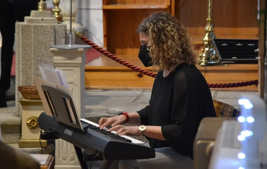 Foto 8 - La Coral D&aacute;maso Ledesma conmemora con una actuaci&oacute;n el inicio de la Semana Santa
