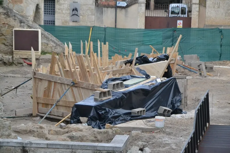 Foto 8 - Prosiguen las obras de la Plazuela de Amayuelas con la recreaci&oacute;n del &ldquo;dramatismo&rdquo;