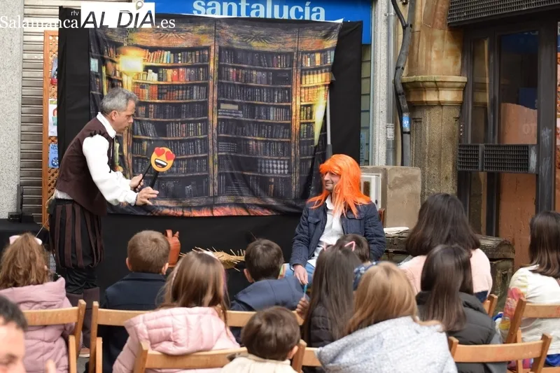 Foto 10 - Alba de Tormes celebra su Feria del Libro en la Plaza Mayor