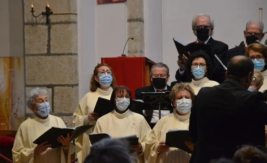 Foto 2 - La Coral D&aacute;maso Ledesma conmemora con una actuaci&oacute;n el inicio de la Semana Santa