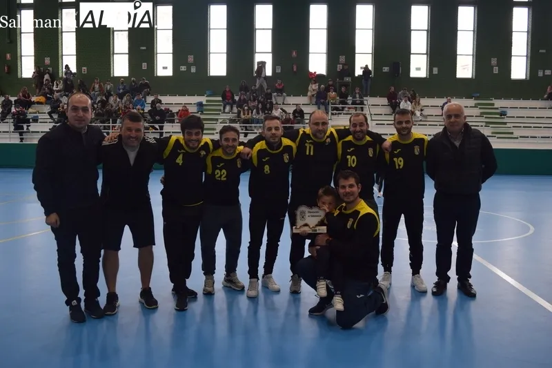 Foto 3 - Ahigal de los Aceiteros se lleva el Trofeo Diputaci&oacute;n celebrado en Alba de Tormes