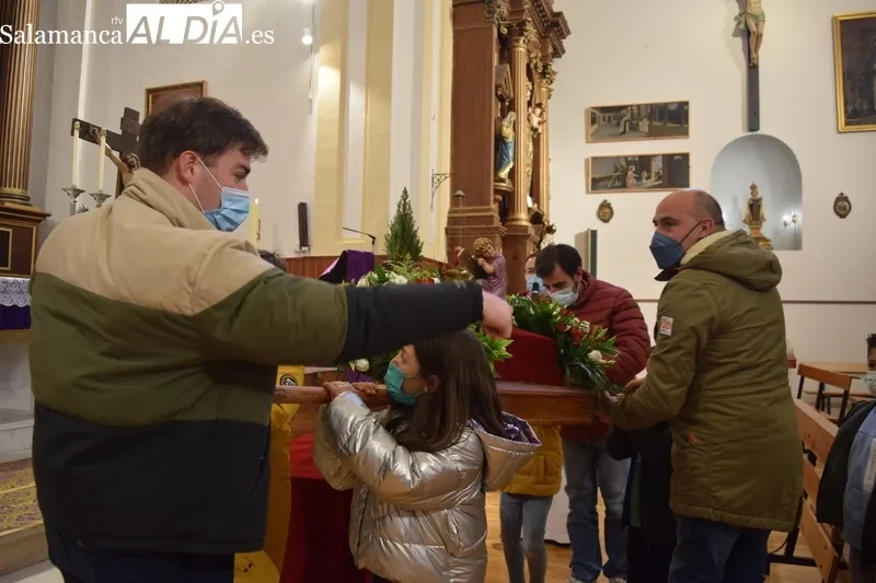Foto 7 - Un viacrucis de lo m&aacute;s especial para los ni&ntilde;os y ni&ntilde;as albenses