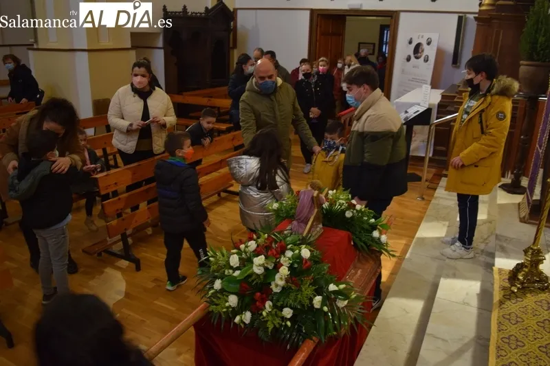 Foto 2 - Un viacrucis de lo m&aacute;s especial para los ni&ntilde;os y ni&ntilde;as albenses