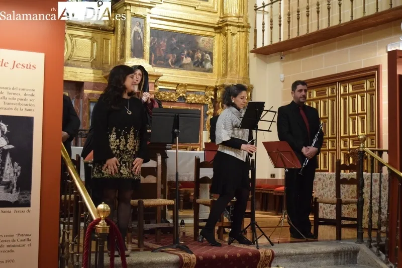 Foto 7 - &Eacute;vano acompa&ntilde;a a la soprano Amparo Mateos y a la mezzosoprano Marta S&aacute;nchez en el concierto de Cuaresma
