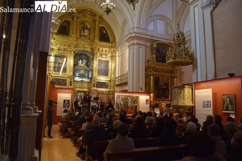 Foto 2 - &Eacute;vano acompa&ntilde;a a la soprano Amparo Mateos y a la mezzosoprano Marta S&aacute;nchez en el concierto de Cuaresma