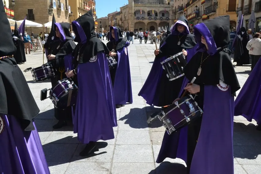 Foto 5 - Largo y caluroso Paso a la Agon&iacute;a de la Cofrad&iacute;a de Jes&uacute;s Nazareno