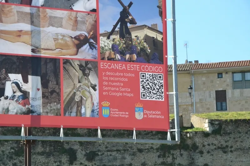 Foto 4 - La Semana Santa Mirobrigense estrena pancarta promocional
