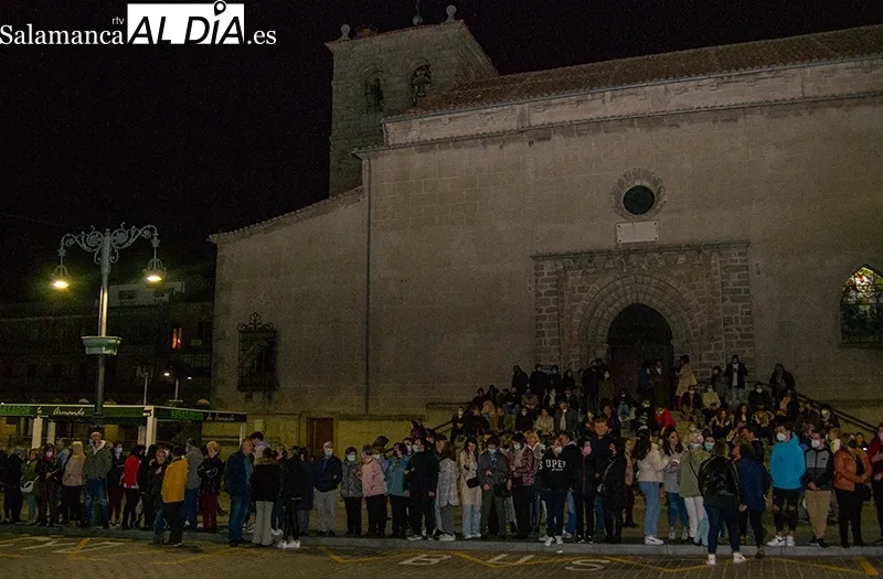Foto 16 - Un manto de fervor arropa a Nuestra Se&ntilde;ora de las Angustias