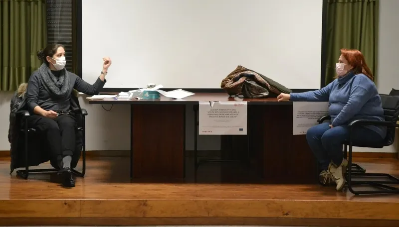Foto 6 - Las cofrades de las Angustias se ponen al d&iacute;a de la situaci&oacute;n de la entidad en una reuni&oacute;n