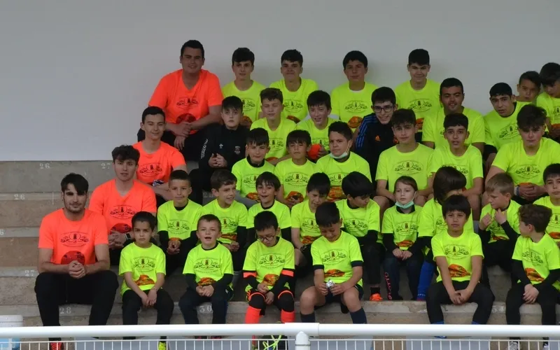 Foto 5 - &Eacute;xito de participaci&oacute;n en el Cl&iacute;nic de F&uacute;tbol en homenaje a Ricardo S&aacute;nchez