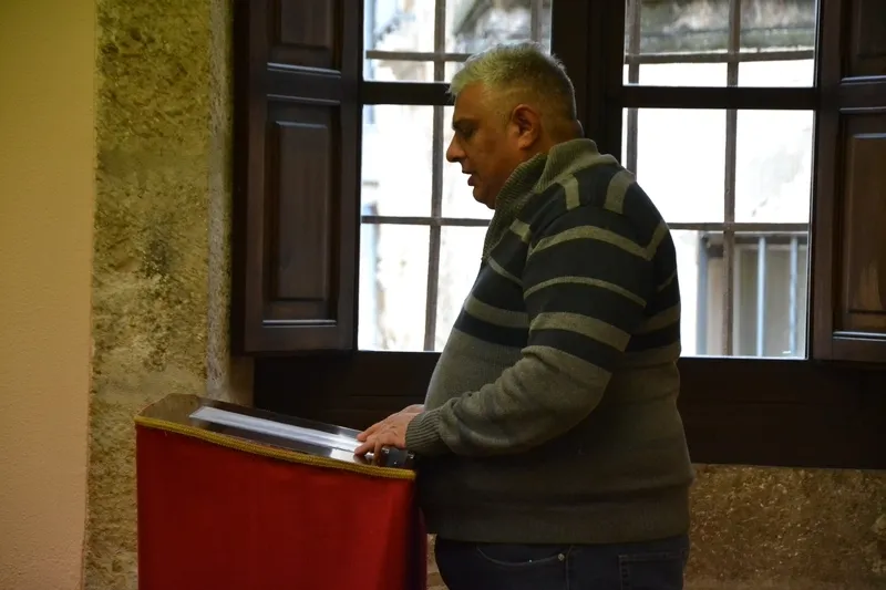Foto 10 - Mir&oacute;briga escribe con un recital po&eacute;tico-musical la primera p&aacute;gina de su Feria del Libro 2022