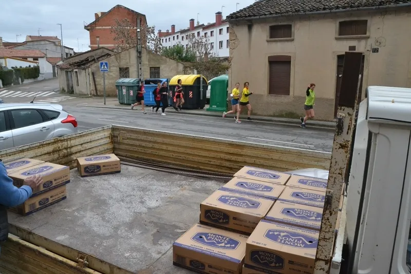 Foto 10 - Preparadas cerca de 500 bolsas del corredor para la Media Marat&oacute;n