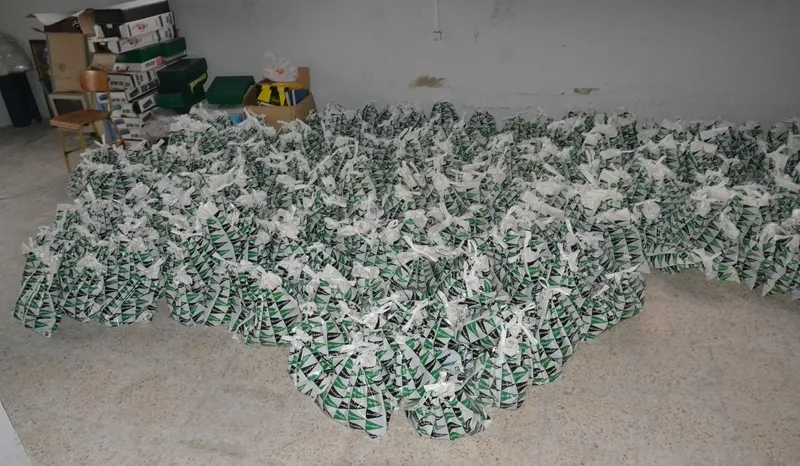 Foto 9 - Preparadas cerca de 500 bolsas del corredor para la Media Marat&oacute;n