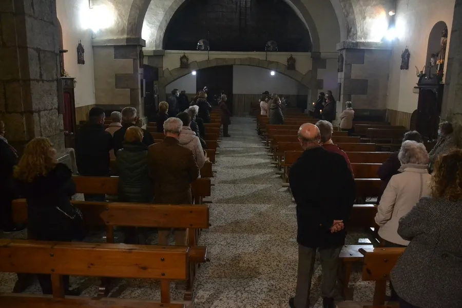 Foto 3 - El Movimiento Familiar Cristiano celebra un viacrucis en San Andr&eacute;s, que este s&aacute;bado tendr&aacute; un concierto