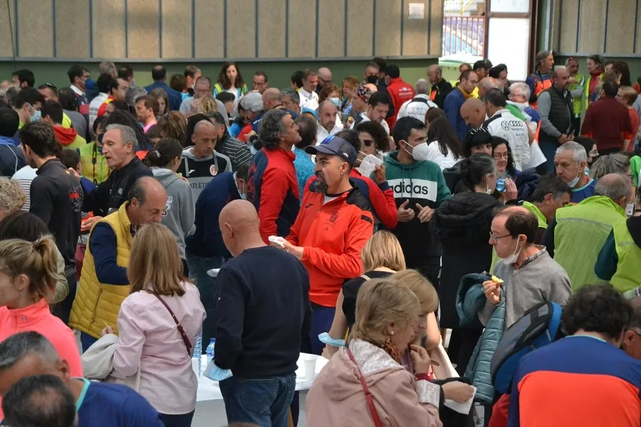Foto 3 - Javier Alves Vas y Lourdes Lobato Benito reinan en el regreso de la Media Marat&oacute;n