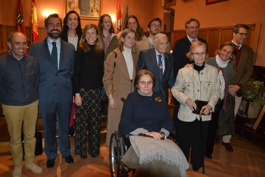 Foto 3 - Ciudad Rodrigo nombra con orgullo a Manuel Delgado S&aacute;nchez-Arjona como Hijo Predilecto