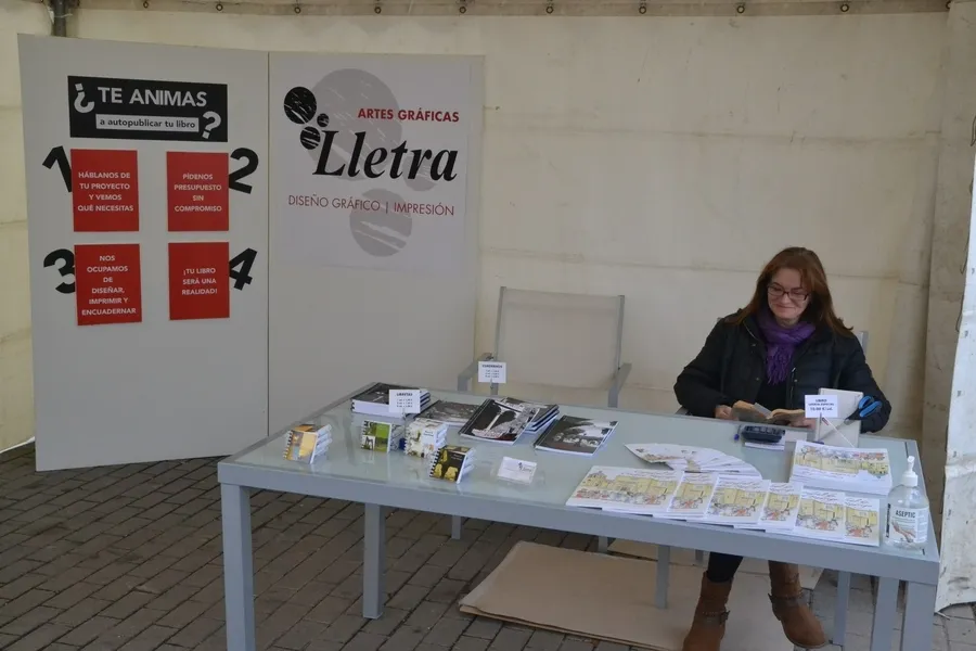 Foto 9 - Las &uacute;ltimas tertulias y actividades para ni&ntilde;os ponen el ep&iacute;logo a la Feria del Libro