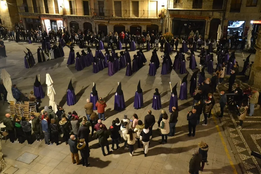 Foto 10 - La Dolorosa protagoniza el regreso tres a&ntilde;os despu&eacute;s de las procesiones de Semana Santa