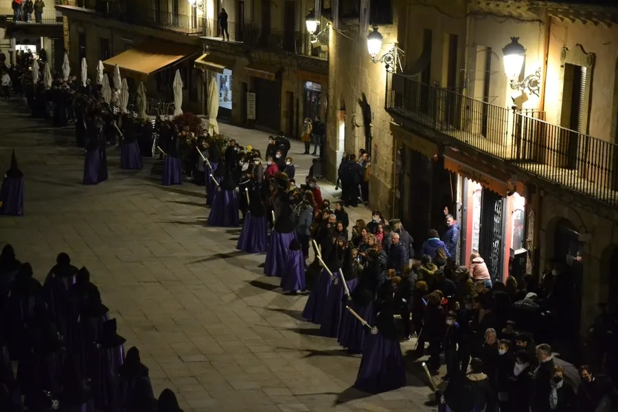 Foto 4 - La Dolorosa protagoniza el regreso tres a&ntilde;os despu&eacute;s de las procesiones de Semana Santa