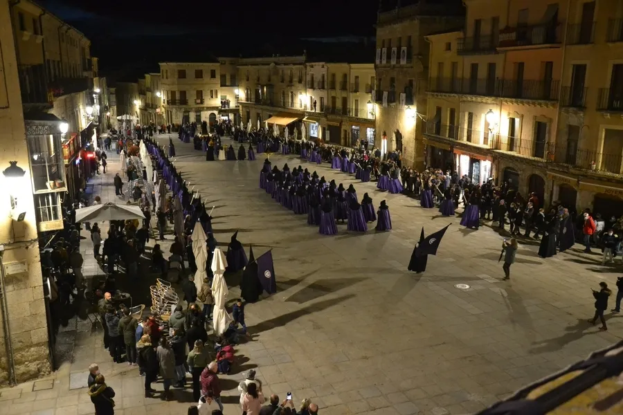 Foto 2 - La Dolorosa protagoniza el regreso tres a&ntilde;os despu&eacute;s de las procesiones de Semana Santa