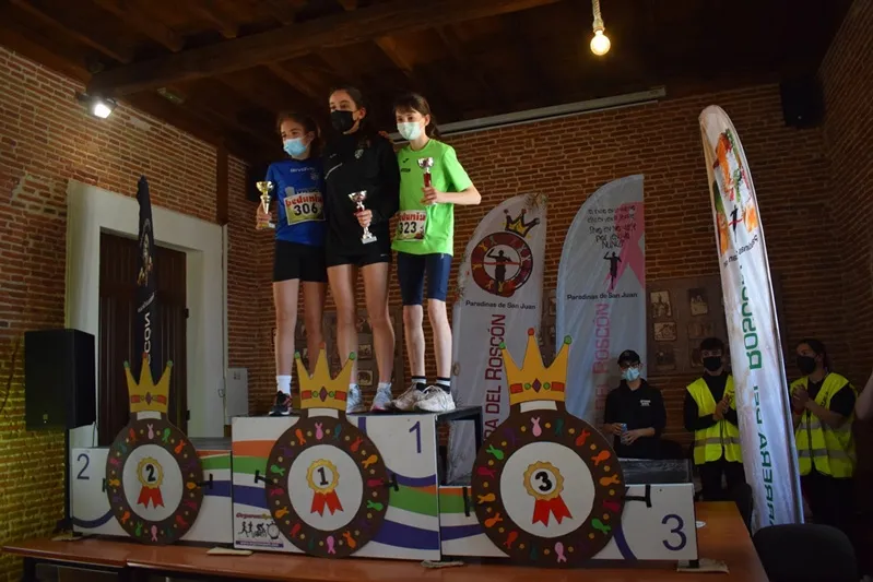 Paradinas ha vivido este domingo la novena Carrera del Roscón 