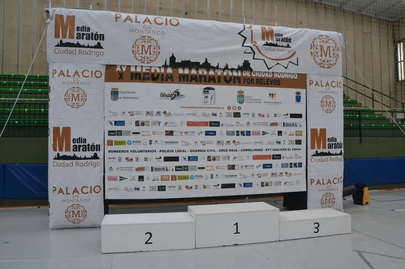 Foto 5 - Tarde de recogida de dorsales en el transformado Pabell&oacute;n de Conde de Fox&aacute;