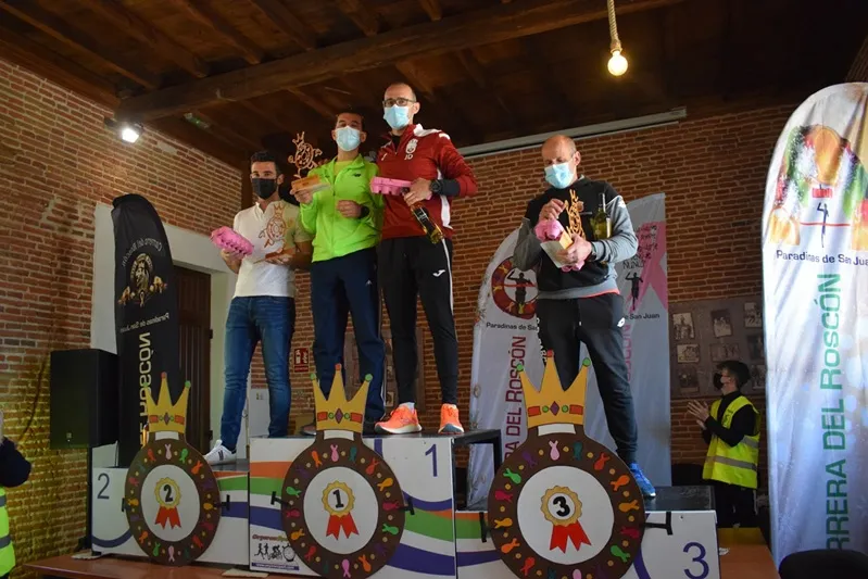 Paradinas ha vivido este domingo la novena Carrera del Roscón 
