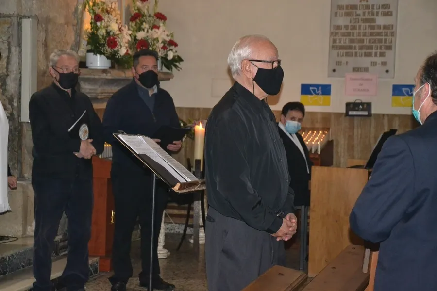 Foto 10 - El Coro de San Andr&eacute;s se une al ambiente semanasantero con un concierto