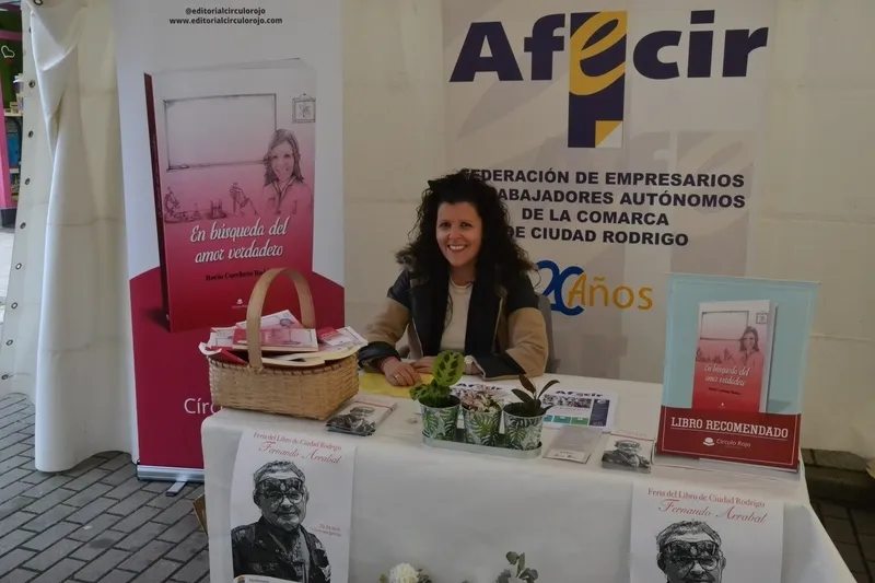 Foto 6 - El sol facilita una buena tarde de Feria del Libro con mucho protagonismo infantil