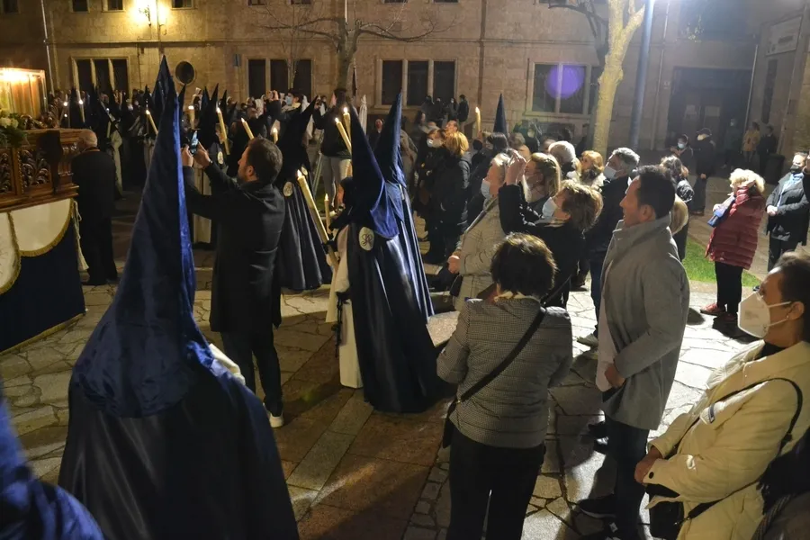 Foto 2 - La Cofrad&iacute;a de las Angustias logra procesionar con normalidad por primera vez desde 2018