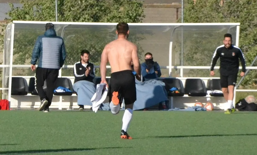 Foto 9 - #M [23|24 ABR] El Ciudad Rodrigo Infantil cierra la liga como local con una justa victoria ante el Ribert