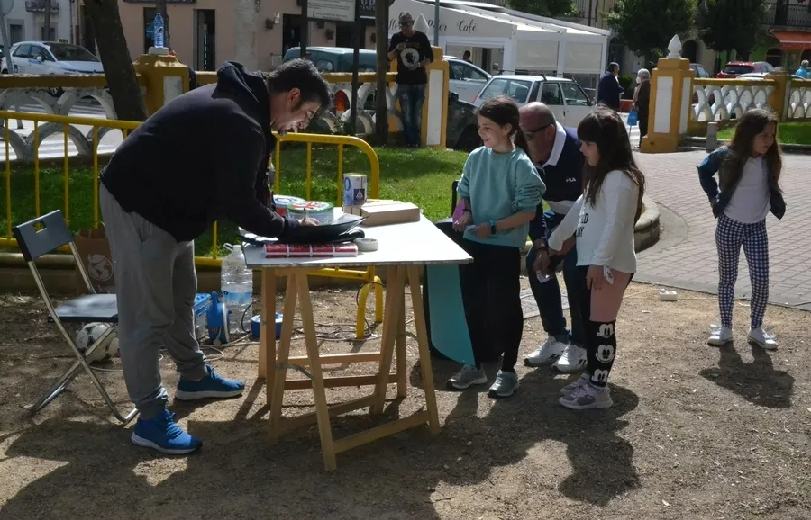 Foto 3 - Renace con gran ambiente la emblem&aacute;tica Feria del Chirimichi del Grupo Scout Kennedy