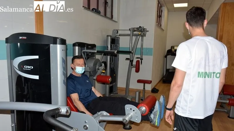 La sala de máquinas ofrece una amplia colección de aparatos