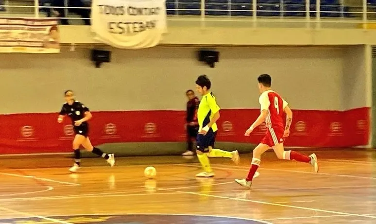 Foto 2 - Jorge Crespo logra un doblete ante Murcia pero Castilla y Le&oacute;n cae derrotada