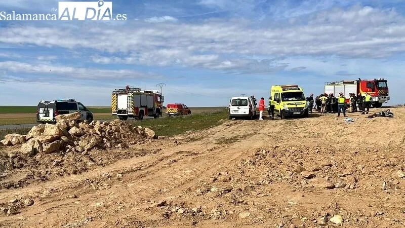 Bomberos y Emergencias Sanitarias se han desplazado hasta el lugar del accidente en Cantalpino