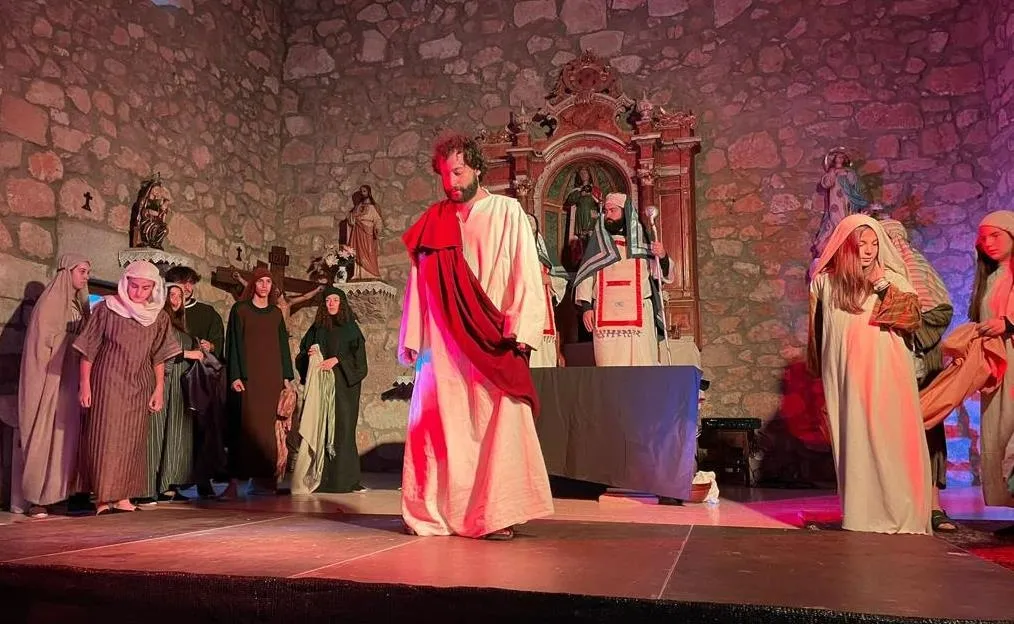 Foto 4 - La Sagrada y La Encina acogen las primeras representaciones de La Pasi&oacute;n