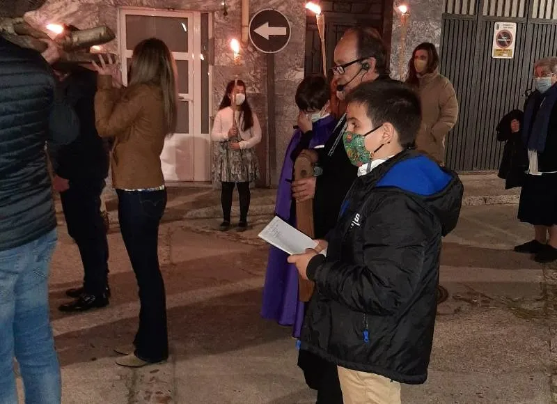 Foto 7 - San Andr&eacute;s brinda una procesi&oacute;n extra en la que participaron dos mujeres y un ni&ntilde;o ucranianos