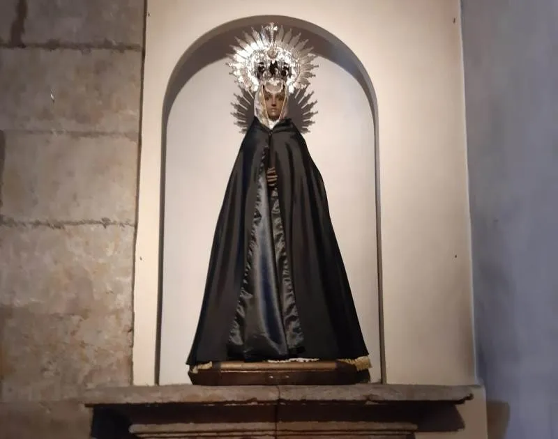 Foto 2 - San Andr&eacute;s brinda una procesi&oacute;n extra en la que participaron dos mujeres y un ni&ntilde;o ucranianos