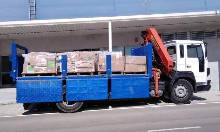 Foto 5 - Ciudad Rodrigo dona a Ucrania 770&euro; de Fila 0 y un cami&oacute;n entero de productos y materiales