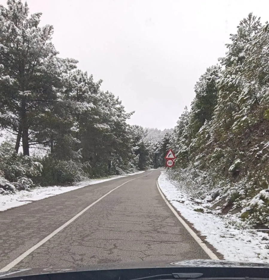 Foto 5 - La comarca amanece con nieve tras dejar atr&aacute;s el &lsquo;verano&rsquo;