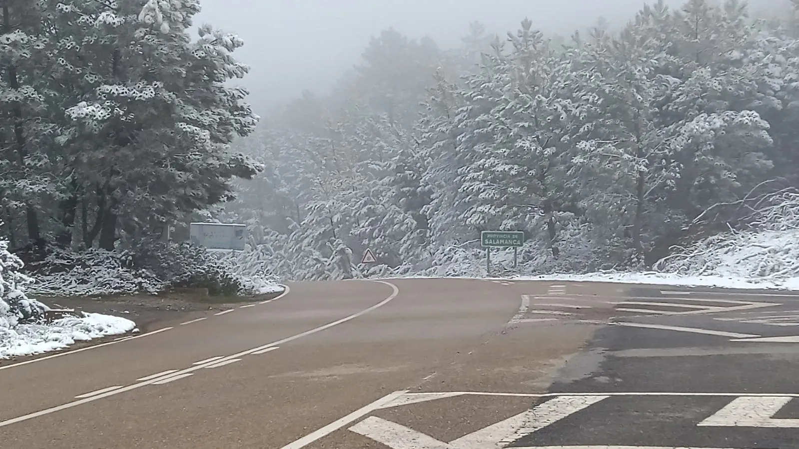 Foto 4 - La comarca amanece con nieve tras dejar atr&aacute;s el &lsquo;verano&rsquo;