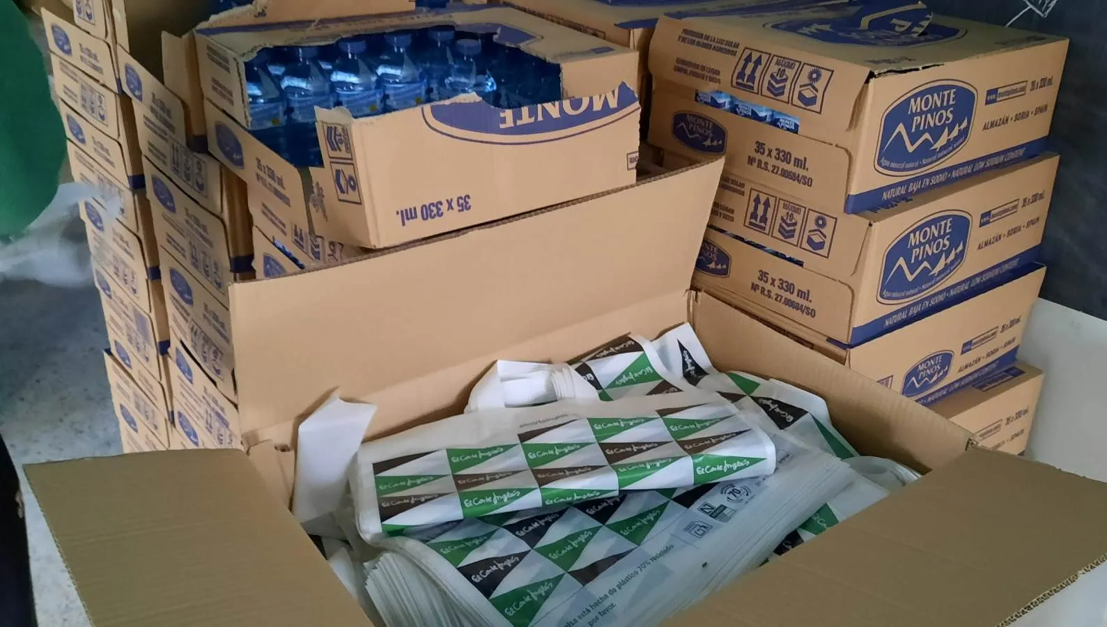 Foto 5 - Preparadas cerca de 500 bolsas del corredor para la Media Marat&oacute;n