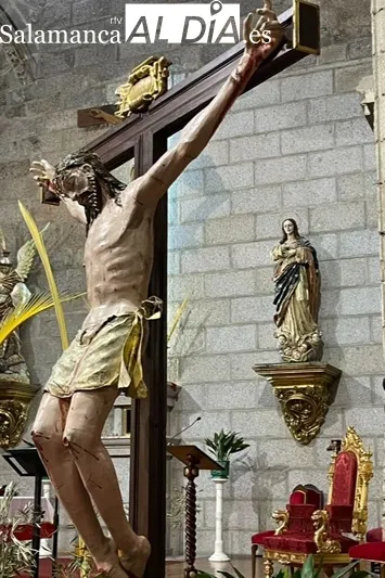 El Santo Cristo del Humilladero ha presentado su nueva imagen tras su restauración 