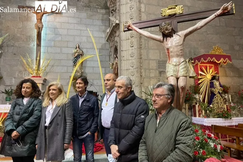 El Santo Cristo del Humilladero ha presentado su nueva imagen tras su restauración 