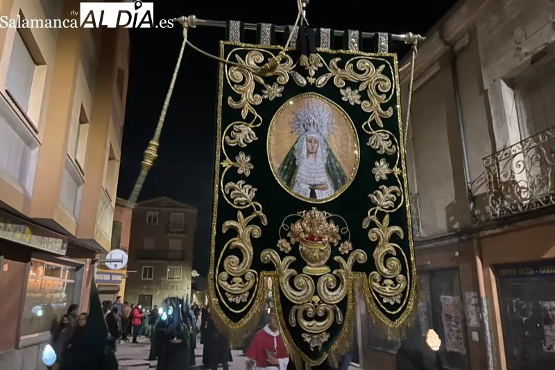 Nuestra Señora de la Esperanza ha procesionado en su primera 'Madruga'