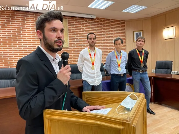 Los campeones de España de Maratón por equipos han vivido un emotivo recibimiento en Macotera