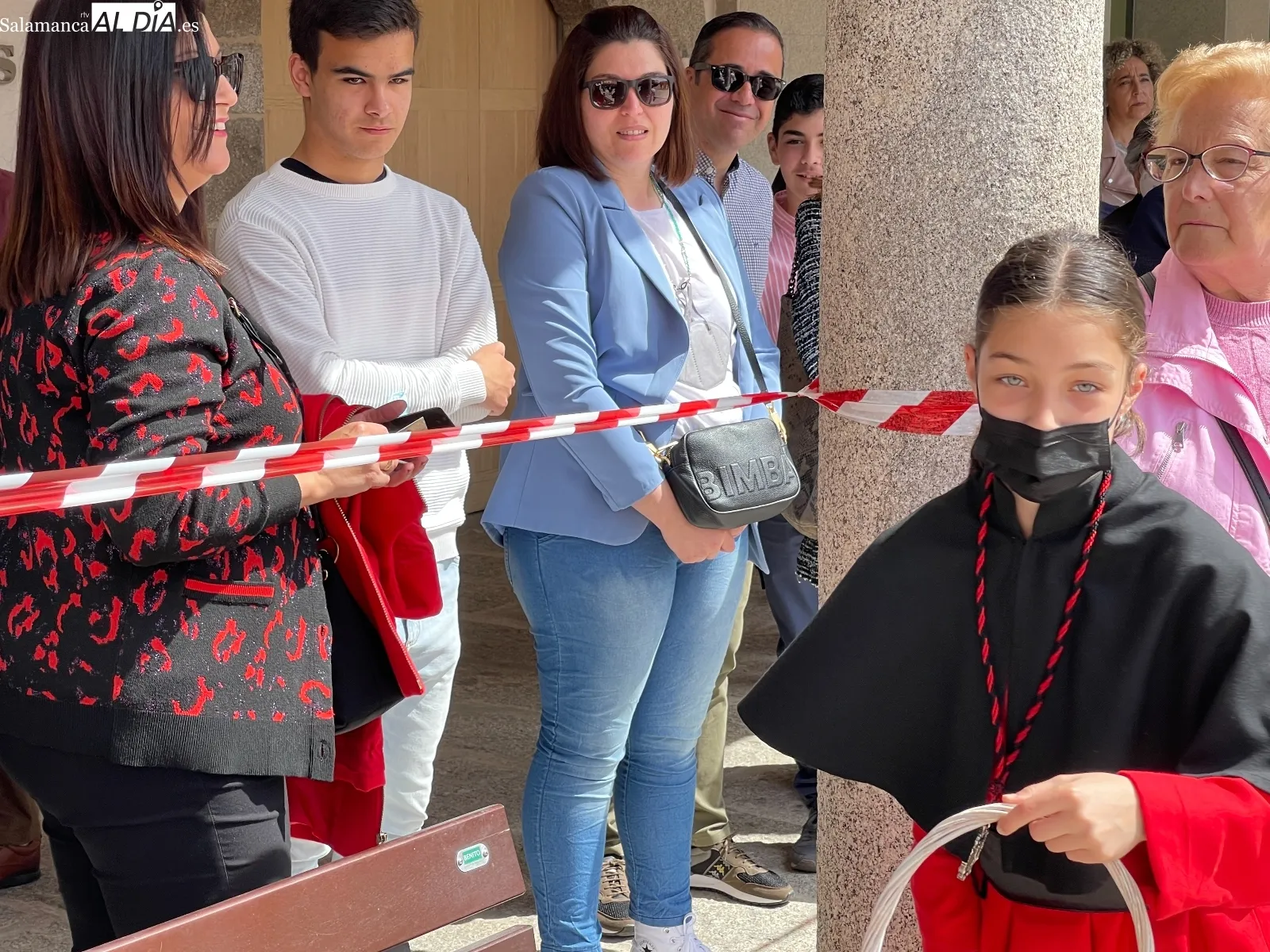 Foto 4 - El Resucitado es recibido por miles de personas en Pe&ntilde;aranda