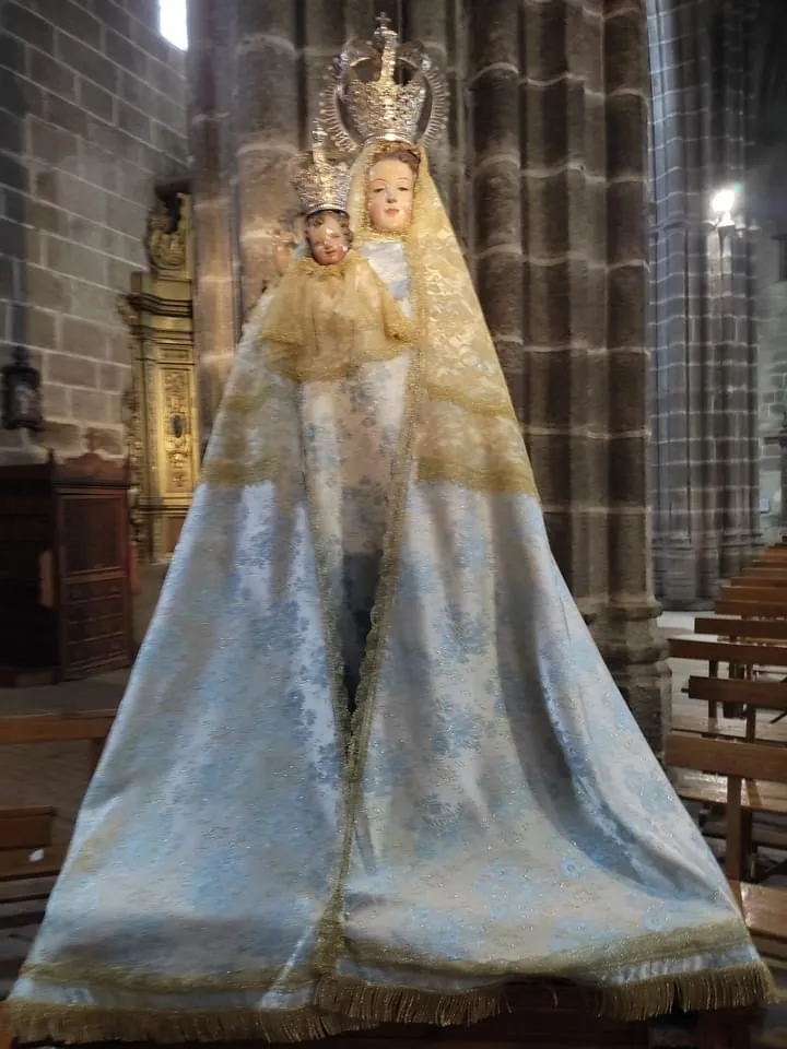 Santiago de la Puebla ha celebrado este domingo la procesión del encuentro