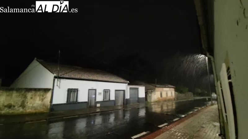 Foto 3 - Se acaba la calurosa Semana Santa y llega la nieve a la comarca